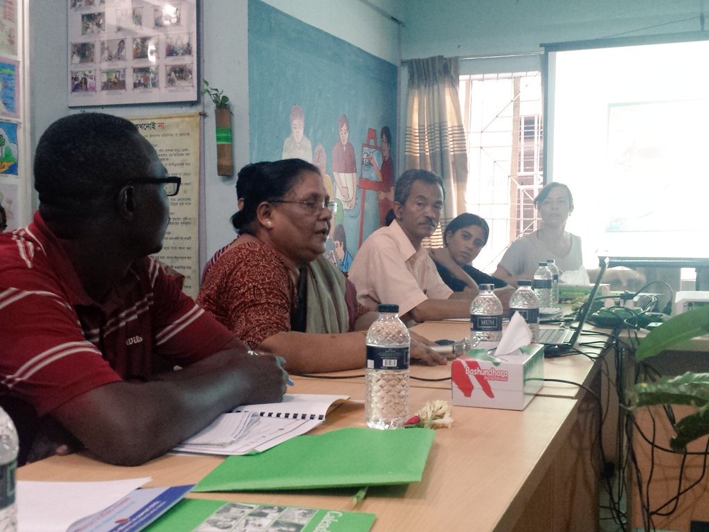 CPD and @SCinBD welcome #cba10 participants to their school project https://t.co/YYW3uqwkcg