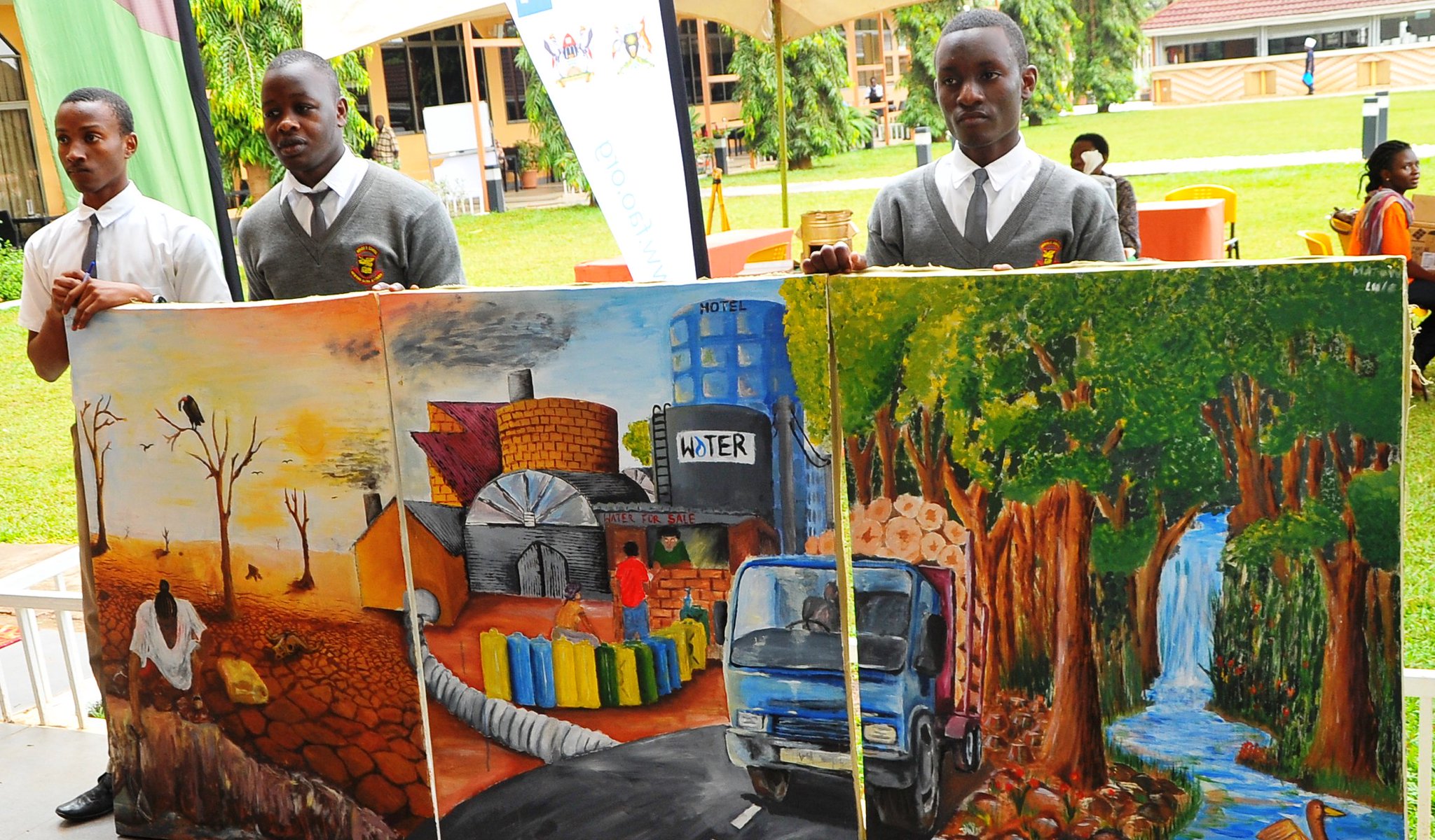 Students at #CBA11 use art to raise awareness about #climatechange @FAOAfrica @IIED @UNDPUganda @MakerereU https://t.co/gxegIxVWIO