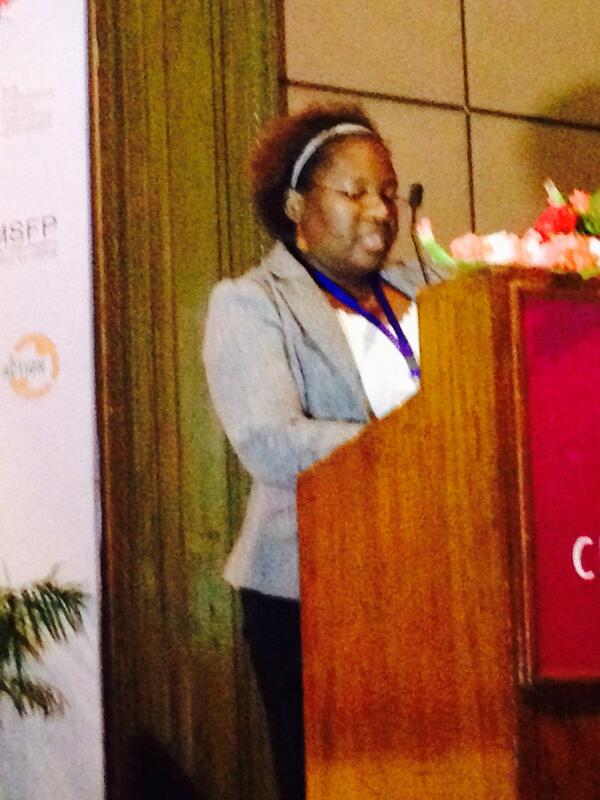 Hyacinth Douglas from GEF/SGP Jamaica "sells" her poster at CBA8 #CBA8 http://t.co/MM1dCbKMMe