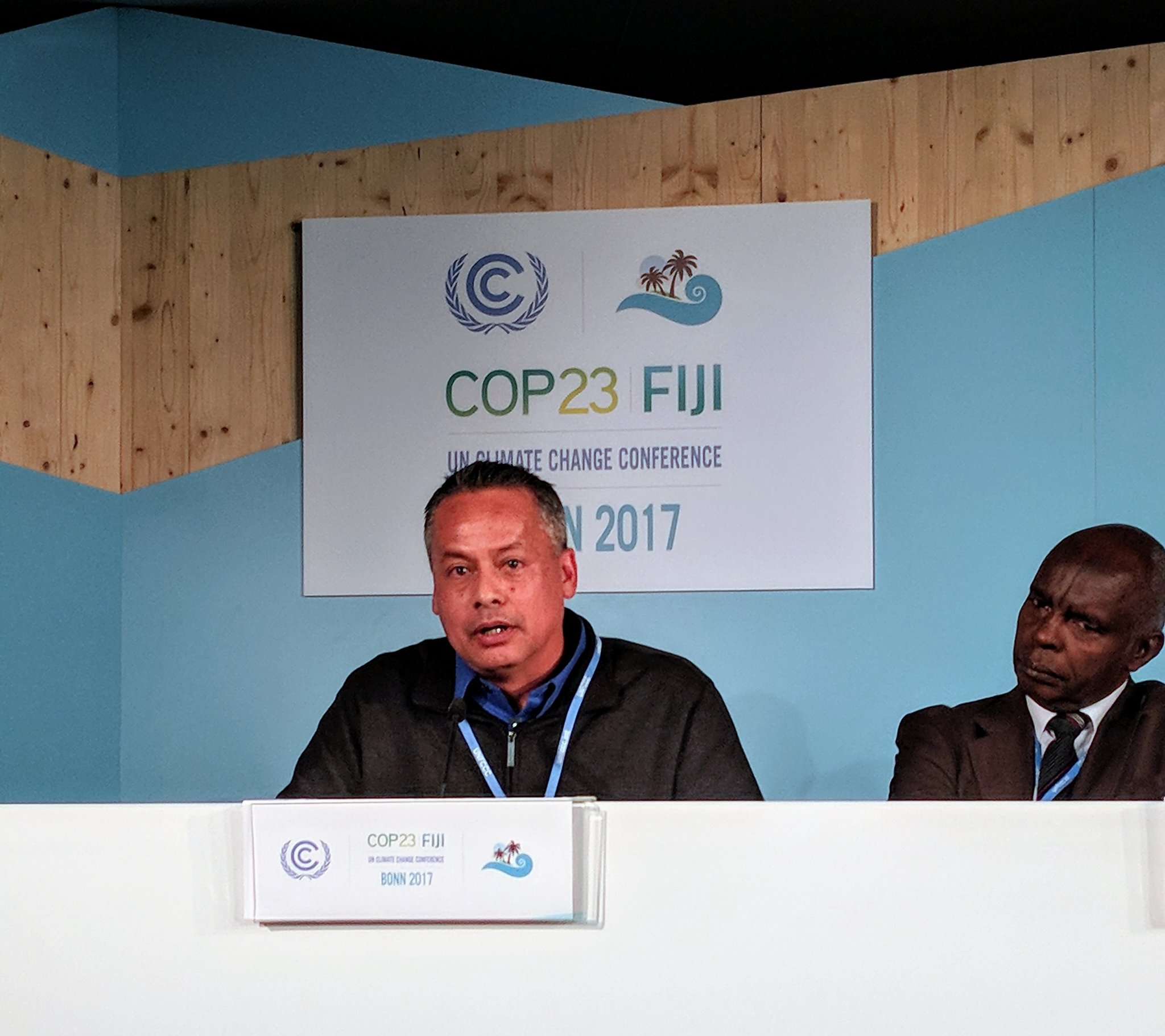 William Kostka of Micronesia Conservation Trust: we actually cover 3 countries! #COP23 https://t.co/L7epjy7YCm