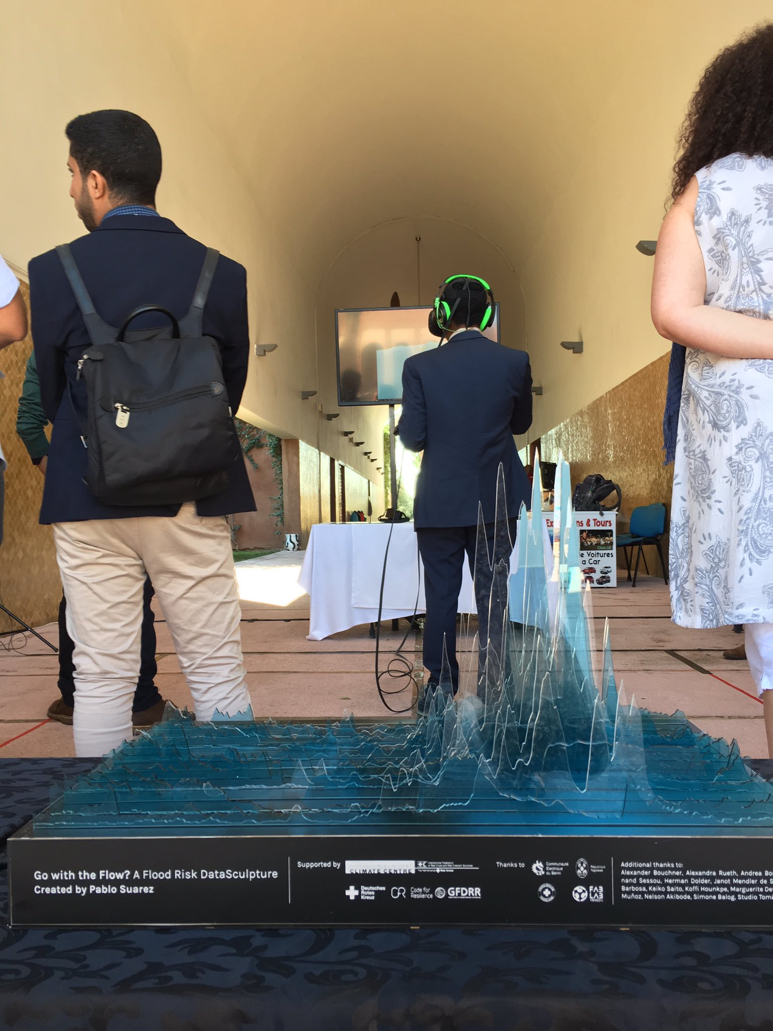 Demonstrating the use of virtual reality in climate communications @RCClimate @GFDRR #DCdays https://t.co/FZO5LkhpE3