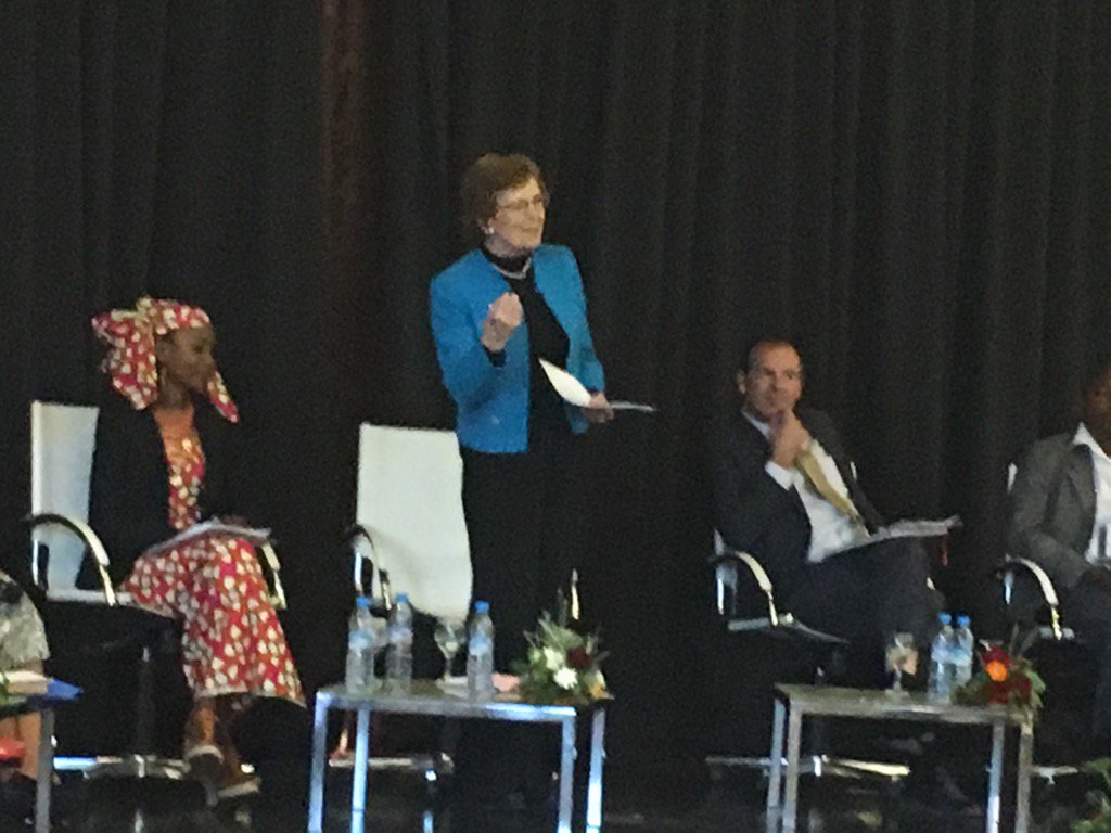 Mary Robinson #DCdays We live in a fragmented world but we have the right topics on our agenda #COP22 https://t.co/9SDhrPoElO