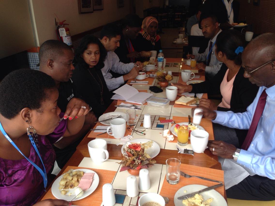 Breakfast meeting with LDC negotiators @LimaCop20 http://t.co/0gCdqwtToo