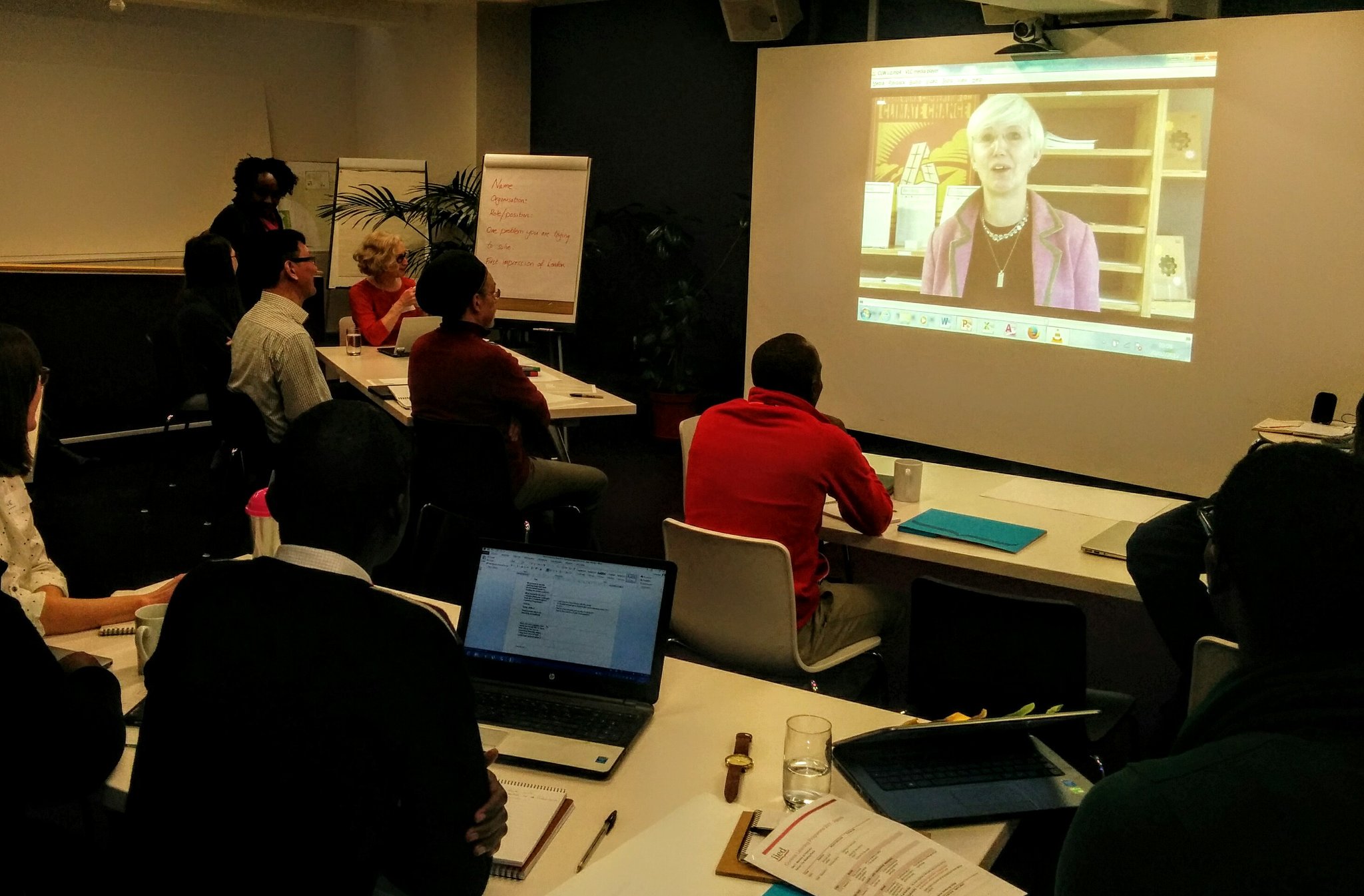 As the latest Communications Learning Week gets under way, @lizcarlile welcomes participants from Asia and Africa to @IIED via video #CLW17 https://t.co/EWOZihkBzN